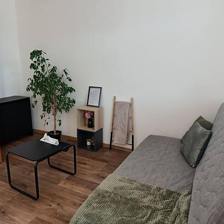 Ferienwohnung Cervena Cesta Kunovice Exterior foto