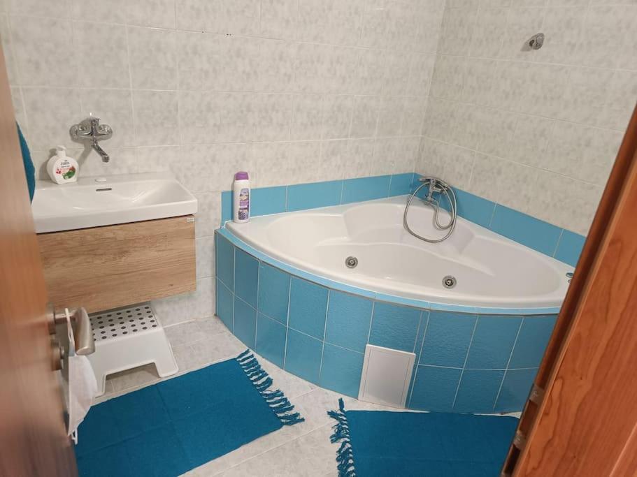 Ferienwohnung Cervena Cesta Kunovice Exterior foto